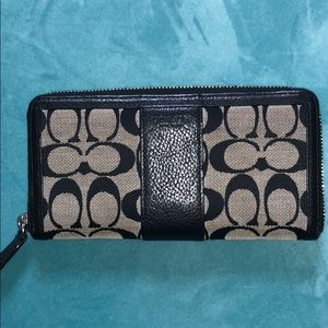 Coach wallet